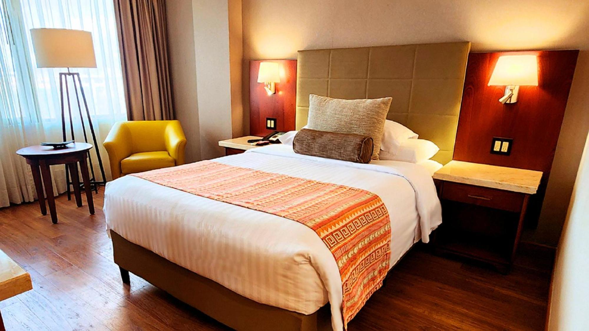 Bogota Plaza Hotel Eksteriør bilde A bedroom at the hotel